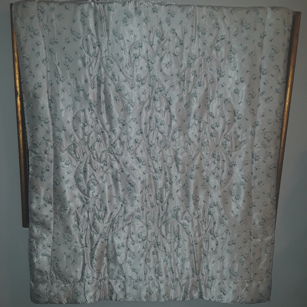 VINTAGE BABY QUILT FLORAL- Vintage Satin Baby Quilt